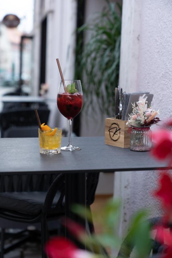 Hotel Goldener Hirsch Kaufbeuren Ngoại thất bức ảnh
