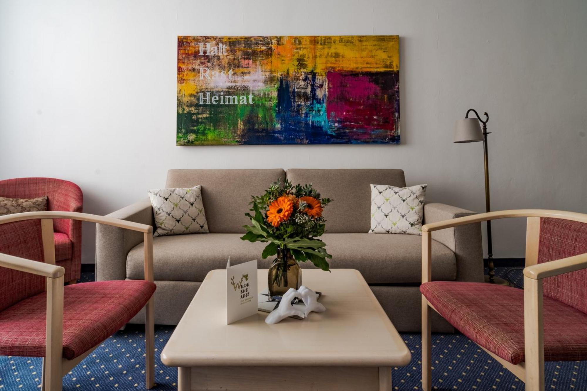 Hotel Goldener Hirsch Kaufbeuren Ngoại thất bức ảnh