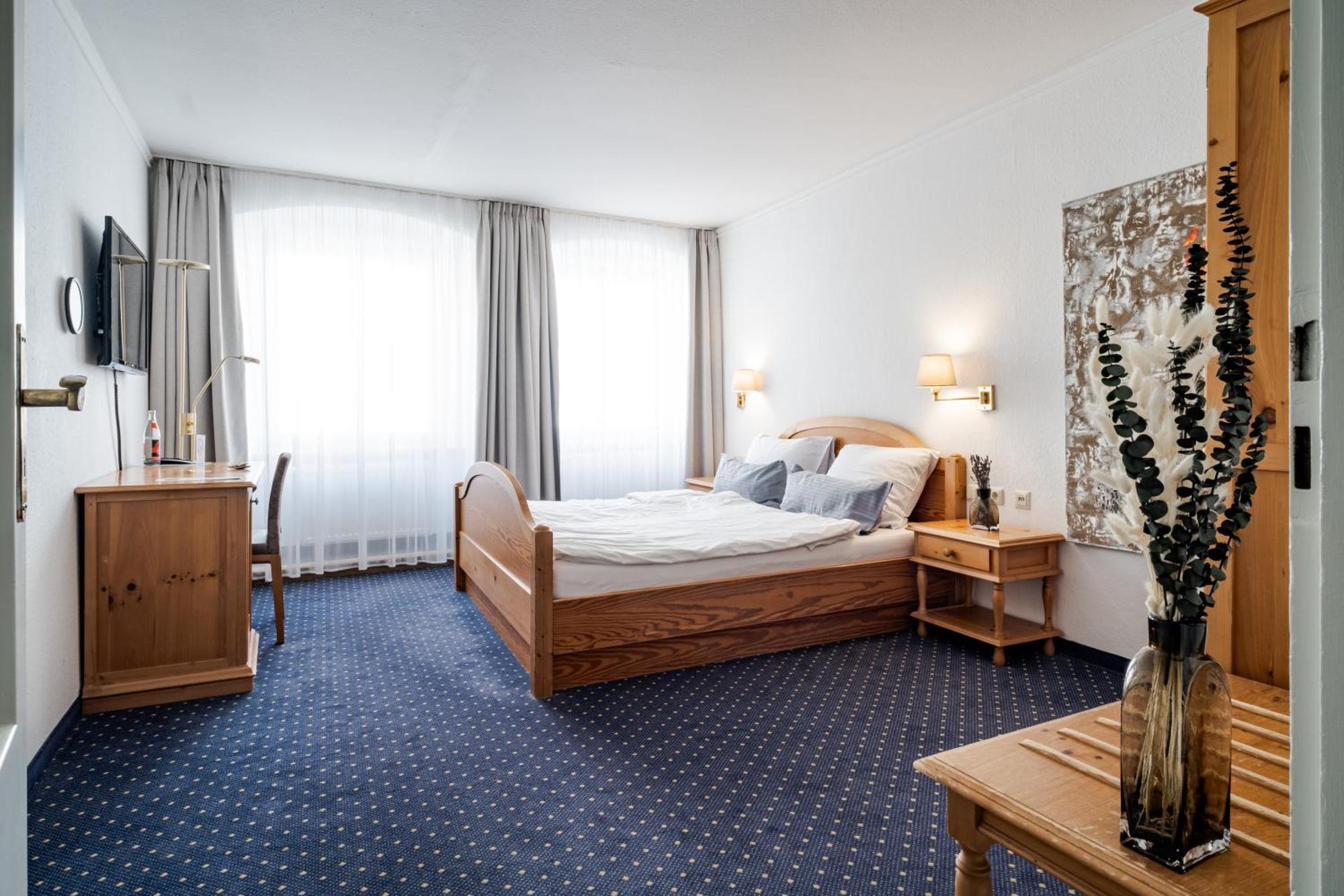 Hotel Goldener Hirsch Kaufbeuren Ngoại thất bức ảnh